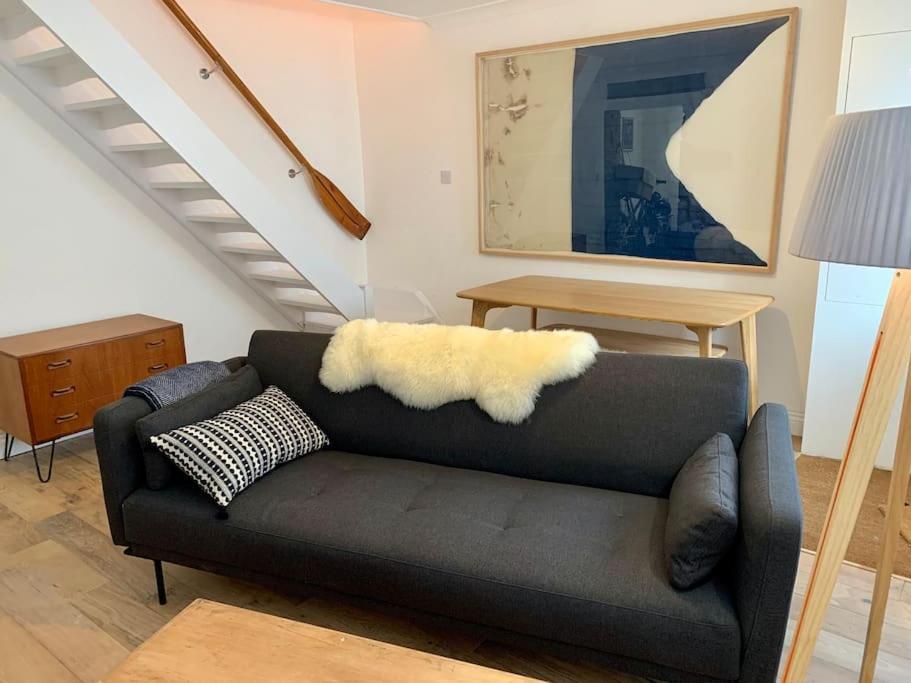 Luxurious Cottage In The Heart Of Falmouth Exterior foto